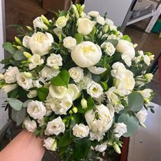 Neutral Posy Arrangement